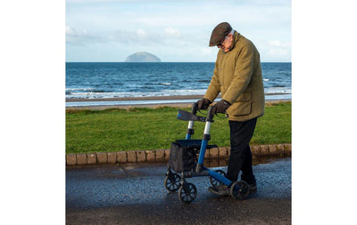 Four-wheel Aluminium Foldable Rollator with seat