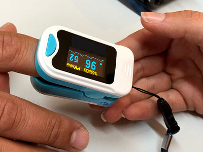 OXY-3 FINGER OXIMETER